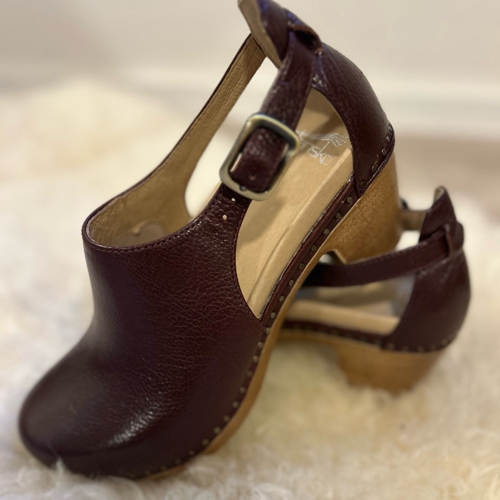 Dansko Sassy- 
Burgundy Leather Clogs with Buckle